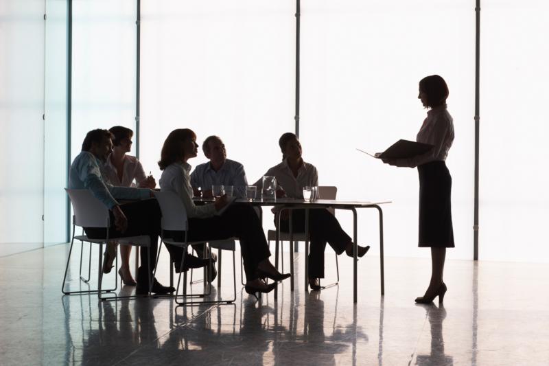 Many, perhaps most, of the presentations at our startup labs spend a lot of time on presenting their product, where they should be presenting their company.  Indeed, they often amount to fifteen or twenty 